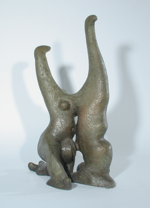 <strong>Habitants des îles</strong><BR>1946<BR>bronze, fonte de 1983<BR>56,5 x 34,5 x 28 cm<BR>Photo : MACM<BR><br><br>© Succession Charles Daudelin /SODRAC