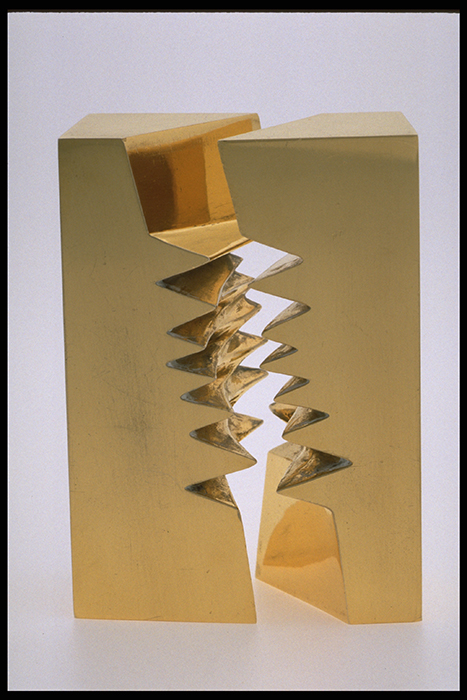 <strong><i>Relations virtuelles</i></strong><BR>1970<BR>Bronze<BR>8,6 x 4,5 x 2,7 cm<BR><i></i><BR><BR><h9 style='font-size:.8em'>Photo : 2/2</h9><BR><br><br><h9 style='font-size:.8em'>© Succession Charles Daudelin /COVA-DAAV