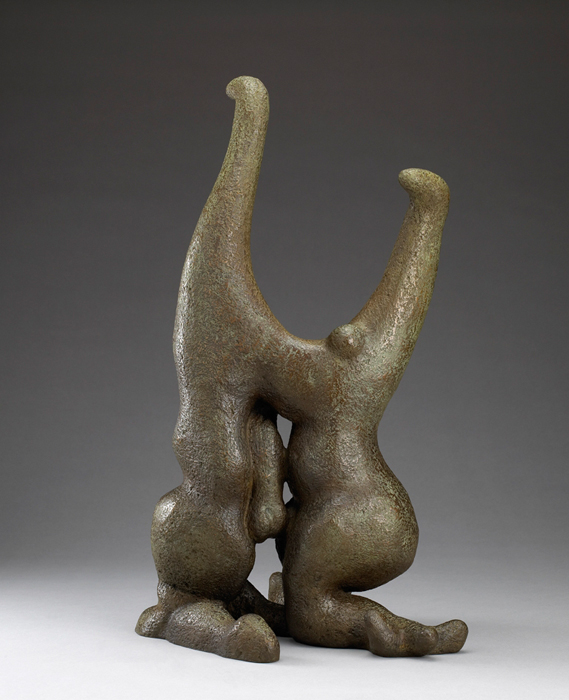 <strong><i>Habitants des Îles</i></strong><BR>1946<BR>Bronze, fonte de 1983<BR>56,5 x 35 x 27 cm<BR><i></i><BR><BR><h9 style='font-size:.8em'>Photo : 3/4</h9><BR><br><br><h9 style='font-size:.8em'>© Succession Charles Daudelin /COVA-DAAV