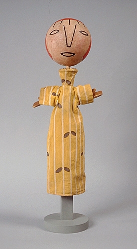 <strong>Carotte</strong><BR>1949<BR>Pâte de bois, carton, coton et velours<BR>50 x 10 x 10 cm<BR>Photo : Musée national des beaux-arts du Québec : Patrick Altman<BR><br><br>© Succession Charles Daudelin /COVA-DAAV