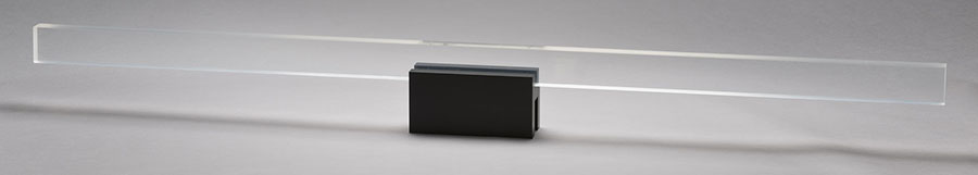 <strong><i>La Règle du jeu</i></strong><BR>1970<BR>Aluminium anodisé et plexiglas<BR>17,8 x 187,5 x 9 cm<BR><i></i><BR><BR><h9 style='font-size:.8em'>Photo : 2/2</h9><BR><br><br><h9 style='font-size:.8em'>© Succession Charles Daudelin /COVA-DAAV