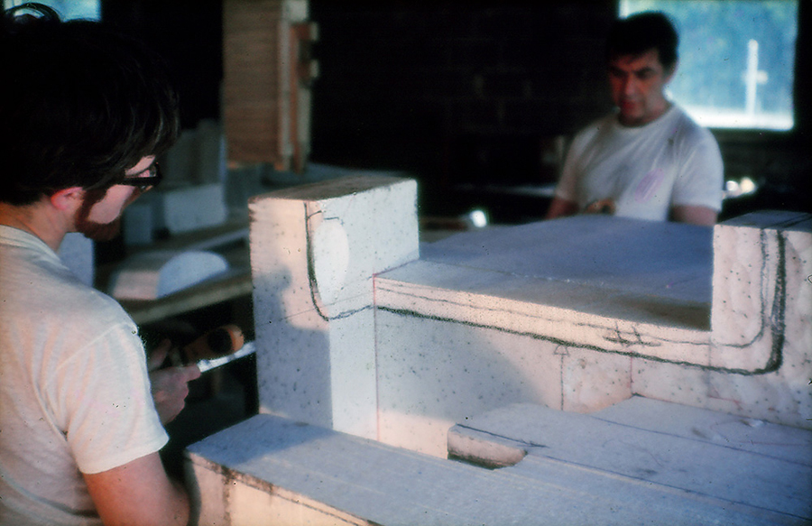 <strong>Fabrication de la sculpture en images</strong><BR>1969<BR><br><BR><i></i><BR><BR><br><br>© Succession Charles Daudelin /COVA-DAAV
